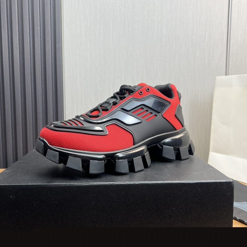 Pra*a casual shoes